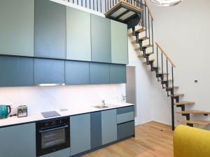 Pronájem bytu 2+kk, Praha - Holešovice, U průhonu, 44 m2