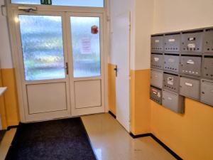 Pronájem bytu 2+1, Děčín - Děčín III-Staré Město, Oblouková, 64 m2