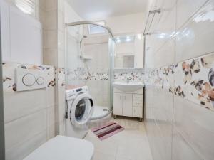 Prodej bytu 1+1, České Velenice, Sídliště na Sadech, 43 m2