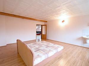 Pronájem bytu 3+1, Domažlice, Msgre. B. Staška, 127 m2