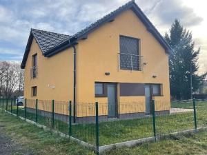 Pronájem rodinného domu, Pardubice, 28. října, 262 m2