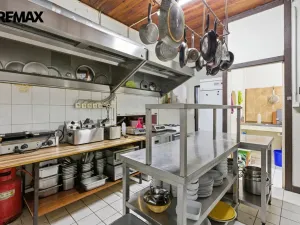 Prodej ubytování, Nová Role - Mezirolí, 795 m2