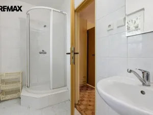 Prodej ubytování, Nová Role - Mezirolí, 795 m2