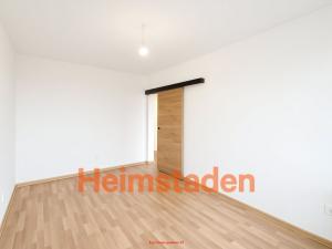 Pronájem bytu 1+kk, Havířov - Město, Hlavní třída, 35 m2