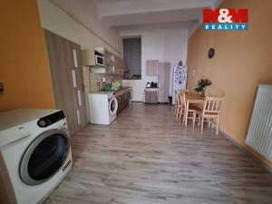 Prodej činžovního domu, Jaroslavice, Náměstí, 420 m2