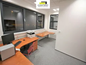 Pronájem skladu, Chlumec - Český Újezd, 4000 m2