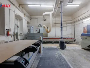 Prodej výrobních prostor, Karlovy Vary - Rybáře, Sokolovská, 1766 m2