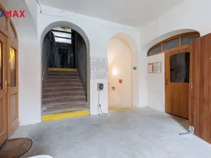 Prodej výrobních prostor, Karlovy Vary - Rybáře, Sokolovská, 1766 m2