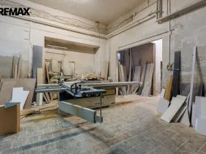 Prodej výrobních prostor, Karlovy Vary - Rybáře, Sokolovská, 1766 m2