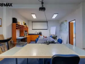 Prodej výrobních prostor, Karlovy Vary - Rybáře, Sokolovská, 1766 m2