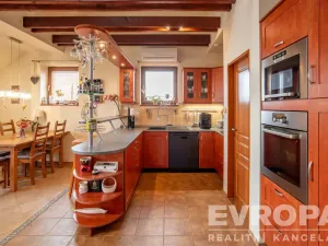 Prodej rodinného domu, Praha - Lipence, Josefa Houdka, 958 m2