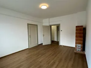 Pronájem bytu 2+1, Cheb, Májová, 63 m2