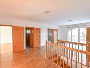 Pronájem vily, Praha - Nebušice, 360 m2