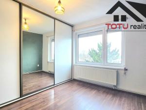 Prodej bytu 3+1, Jaroměř, Na Cihelnách, 75 m2