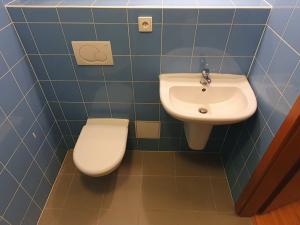 Pronájem bytu 1+kk, Praha, Na Slatince, 36 m2