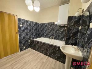 Pronájem bytu 3+kk, Praha - Strašnice, Královická, 76 m2