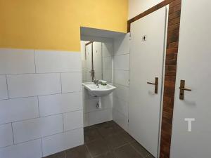 Pronájem výrobních prostor, Lhota Rapotina, 125 m2