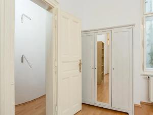 Pronájem kanceláře, Praha - Staré Město, Martinská, 180 m2