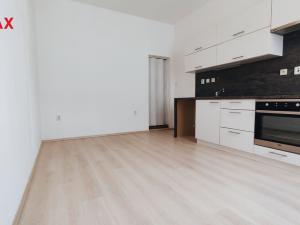 Pronájem bytu 1+kk, Šumperk, Žerotínova, 40 m2