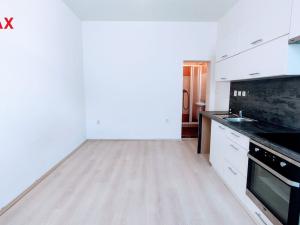 Pronájem bytu 1+kk, Šumperk, Žerotínova, 40 m2
