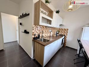 Pronájem bytu 1+1, Kralupy nad Vltavou - Lobeček, Štefánikova, 36 m2