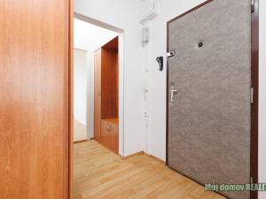 Pronájem bytu 3+1, Praha - Černý Most, Vybíralova, 77 m2