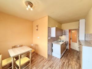 Pronájem bytu 2+1, Liberec - Liberec IV-Perštýn, Kominická, 63 m2