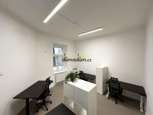 Pronájem kanceláře, Praha, Pernerova, 88 m2