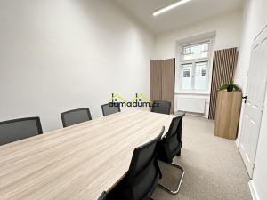 Pronájem kanceláře, Praha, Pernerova, 88 m2