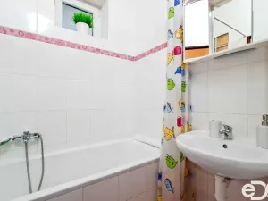 Pronájem bytu 3+1, Opatovice nad Labem, Hradecká, 70 m2