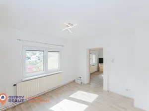 Prodej bytu 4+1, Všemina, 72 m2