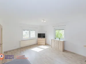 Prodej bytu 4+1, Všemina, 72 m2