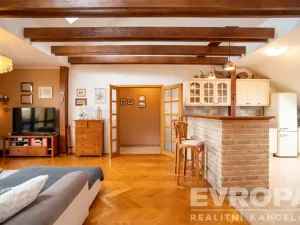 Prodej činžovního domu, Praha - Lipence, 958 m2