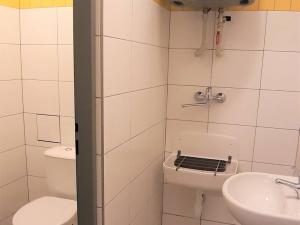 Pronájem obchodního prostoru, Český Brod, Suvorovova, 27 m2