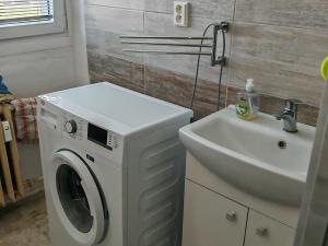 Prodej bytu 3+1, Strakonice, 68 m2