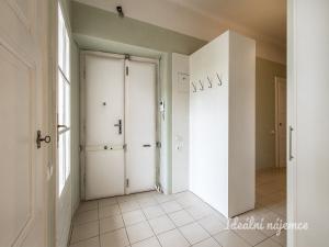 Pronájem bytu 2+1, Praha - Holešovice, Farského, 112 m2