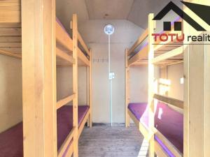 Prodej rybníku, Černožice, 44772 m2