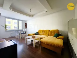 Prodej bytu 4+1, Velké Meziříčí, Bezděkov, 91 m2