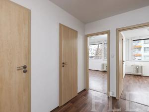 Pronájem bytu 4+kk, Praha - Modřany, Barunčina, 96 m2