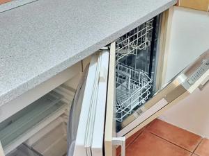 Prodej bytu 2+1, Praha - Řepy, Skuteckého, 47 m2