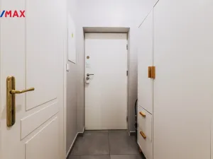 Prodej bytu 1+kk, Praha - Vinohrady, Rubešova, 36 m2