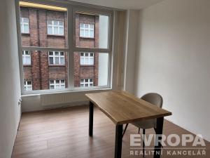 Pronájem komerční nemovitosti, Jablonec nad Nisou, Komenského, 80 m2