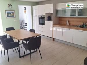 Pronájem vily, Labin, Chorvatsko, 140 m2