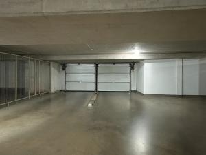 Prodej garáže, Praha - Košíře, Zahradníčkova, 18 m2