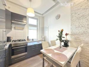 Prodej bytu 2+kk, Praha - Libeň, Na stráži, 49 m2