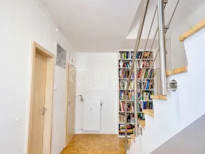 Prodej bytu 4+kk, Praha, V Štíhlách, 80 m2