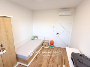 Prodej bytu 4+kk, Hluboké Mašůvky, 89 m2