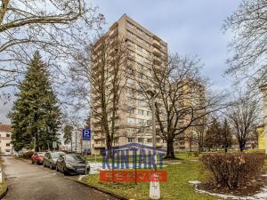 Prodej bytu 3+1, České Budějovice, Čéčova, 65 m2