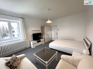 Pronájem bytu 1+1, Praha - Kobylisy, Zlonínská, 49 m2