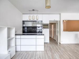 Pronájem bytu 2+kk, Praha - Vysočany, Za Krejcárkem, 49 m2